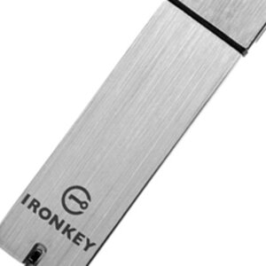 IRONKEY_02.jpg