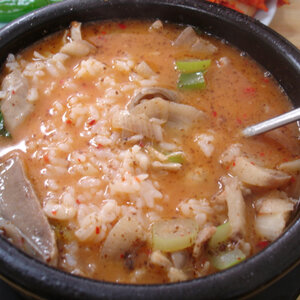 내용물이 알찬 순대국이 먹고 싶다.