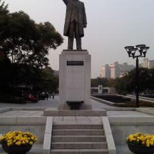 서재필동상.jpg