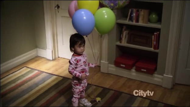 Modern.Family.S02E21.HDTV.XviD-LOL.avi_000157448.jpg