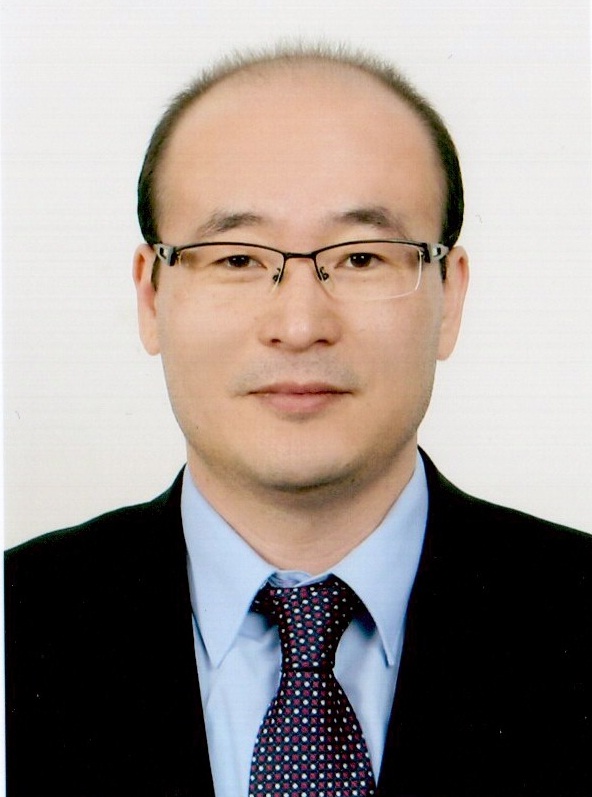 이정관_증명사진.jpg