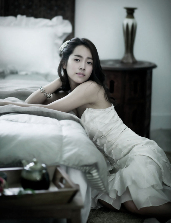 한지민화보6.jpg
