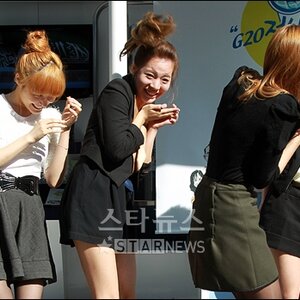 싴병장하나로도 금발이면되지 왜 티파니까지 염섹시켜놈 ㅡㅡ