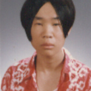 짙은 눈썹의 그.jpg