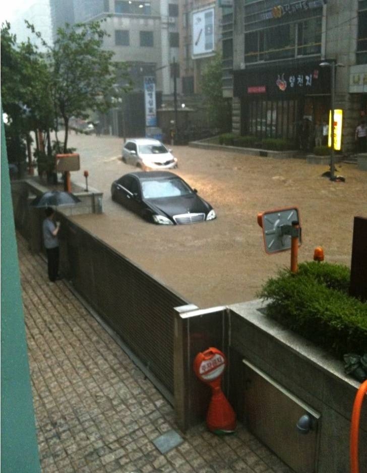 rain_13231_90275_ed.jpg